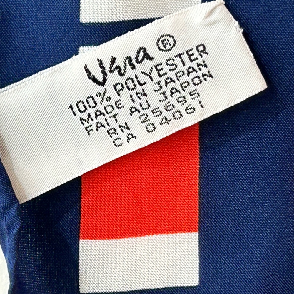 Vintage Vera Red White and Blue Geometric Scarf 27” X 27”100% Polyester - Picture 3 of 7